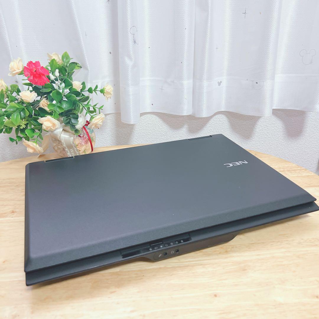 美品、メモリ8G、高速SSD、最新Win11 イラレ、オフィス2021が使える